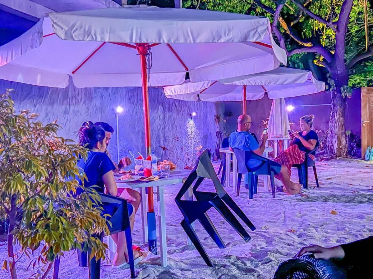 Leisure Inn Guest House Bodufolhudhoo Exterior photo